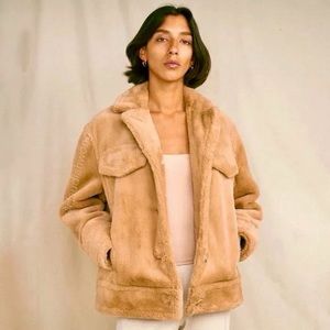 VINCE Faux Fur Collared Trucker Jacket in Sand Dollar Beige